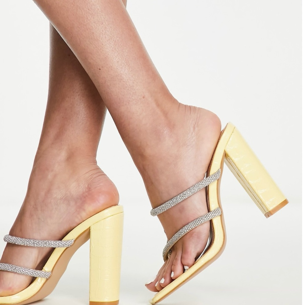 Chic Yellow and Silver Strappy Heels